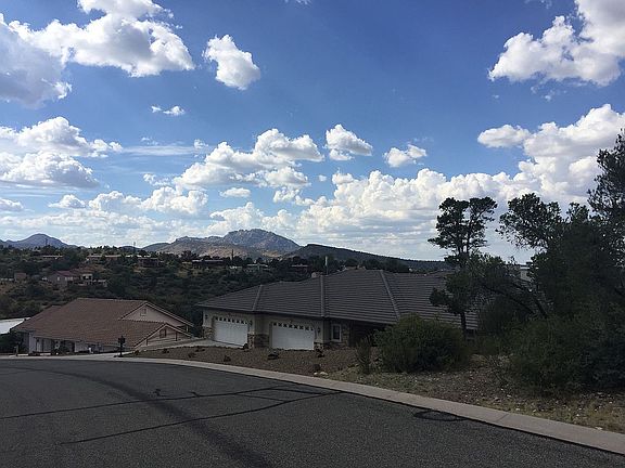 4th image of 478 Candlewood Ln
