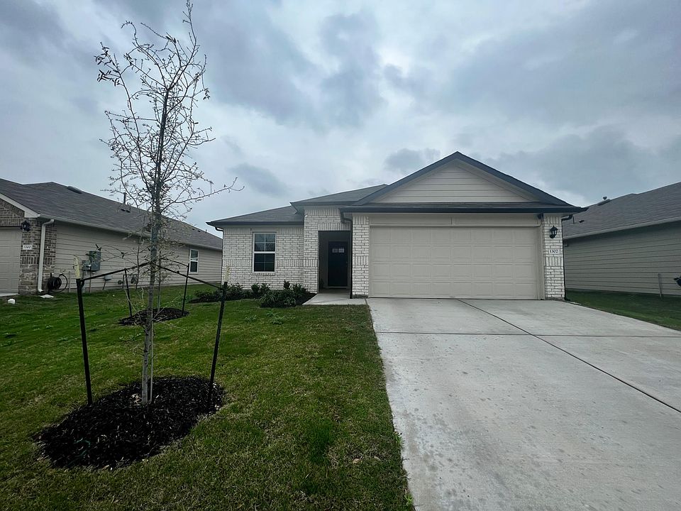 1302 Camden Ln, Lockhart, TX 78644 Zillow
