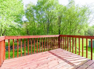 5526 Fillmore St APT B, Allendale, MI 49401