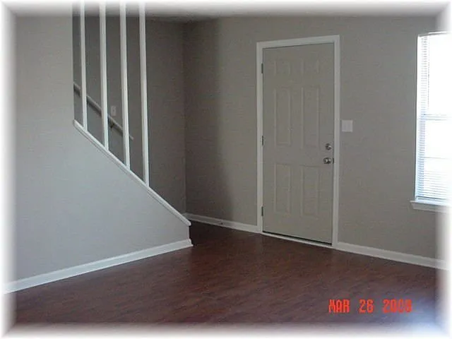 331 Quincy Ave photo 1