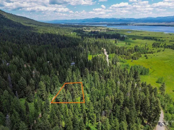 1714 Grouse Trl, Donnelly, ID 83615