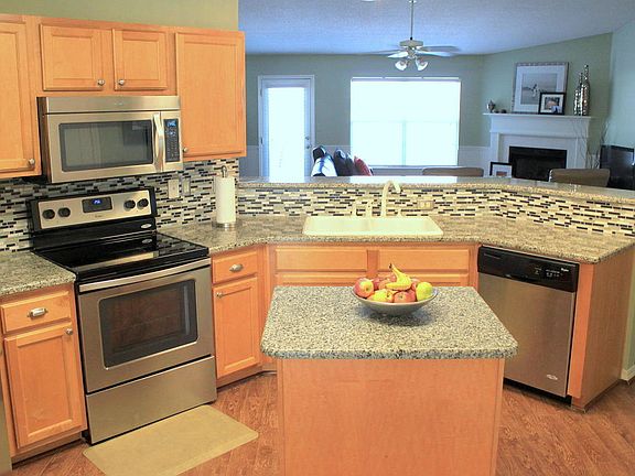 2nd image of 4007 Lauren Ct