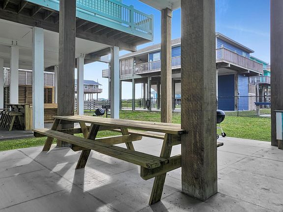 5th image of 1221 Gulf Rd
