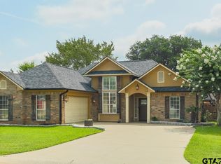 19419 Sara Ln, Flint, TX 75762