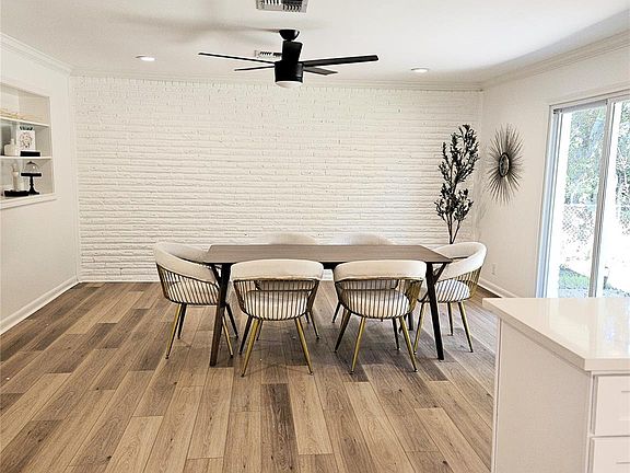 3rd image of 10803 Chimney Rock Rd