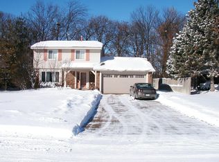 5115 Timber Ridge Trl, Clarkston, MI 48346