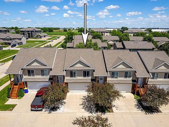 2nd image of 1896 Goose Lake Cir