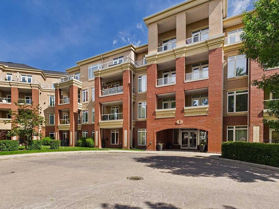 1st image of 2 Hemlock Cres SW #405
