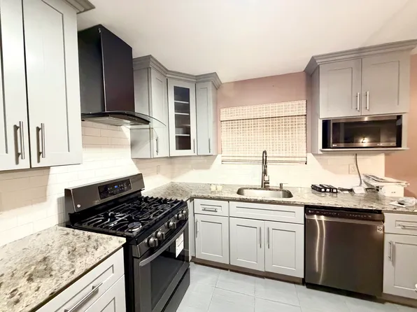 192 N 21st St Floor 2, Wyandanch, NY 11798