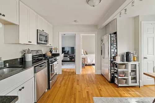 229 Hurley St #1 Photo 1