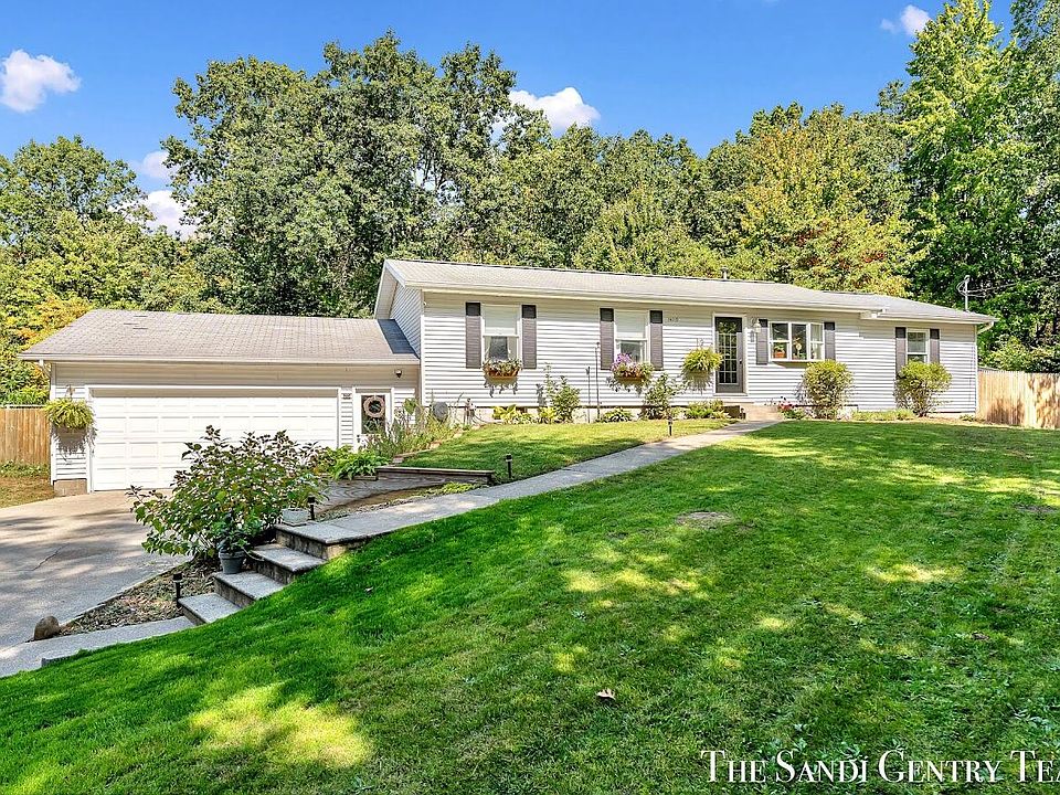 1st image of 14119 Apple Dr