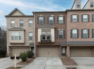 272 Blue Pointe Ct, Suwanee, GA 30024