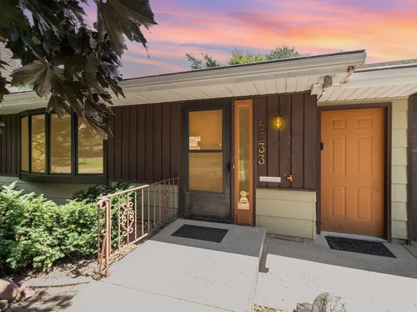 9533 Chicago Ave S, Bloomington, MN 55420
