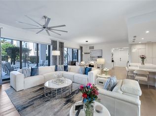 1030 3rd Ave S UNIT 220, Naples, FL 34102