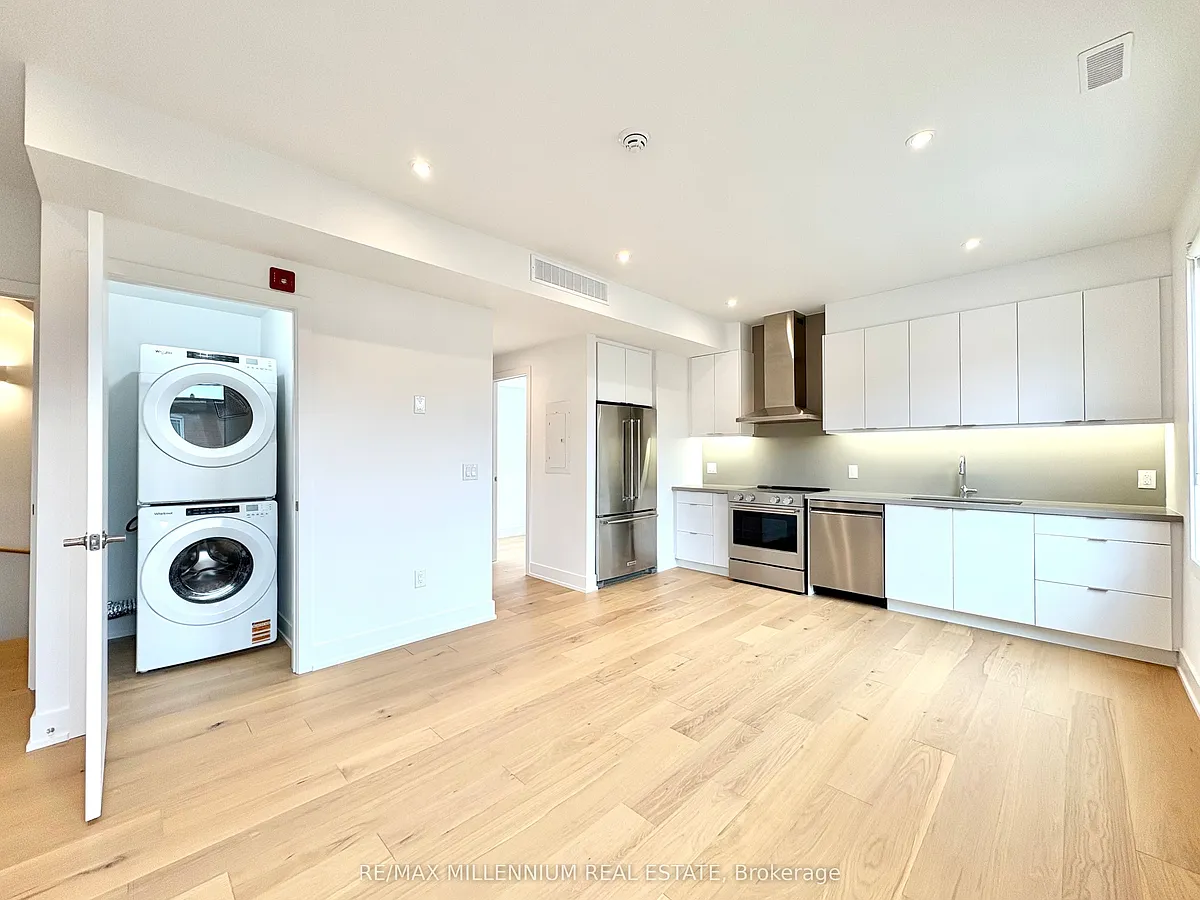 Building Photo - 155 Dovercourt Rd