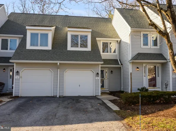 9 W Jonathan Ct, Kennett Square, PA 19348