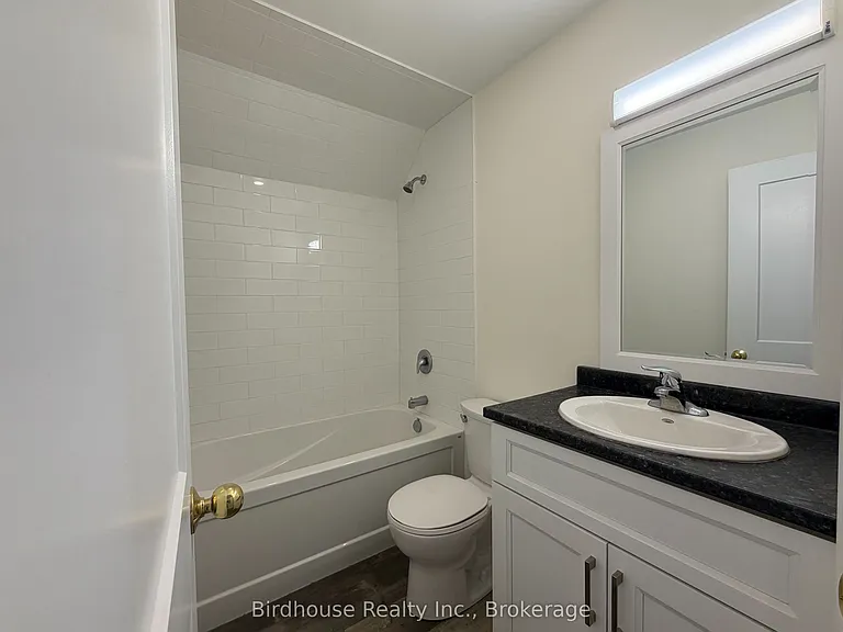 19 Cambridge St S #1 — Photo 8