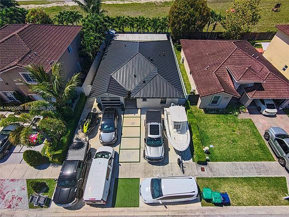 5th image of 27964 SW 136th Pl