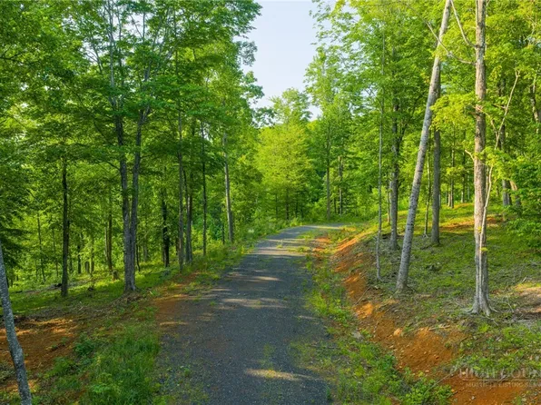 213 Autumn Lane, West Jefferson, NC 28694