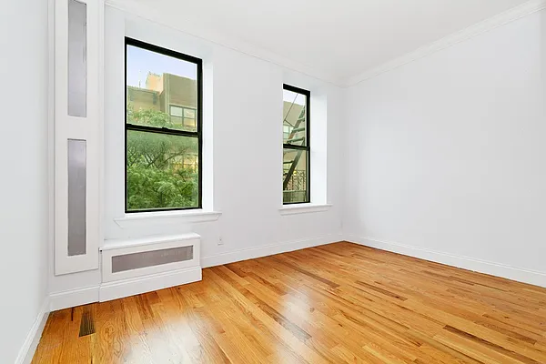 Rented by REAL New York | media 29