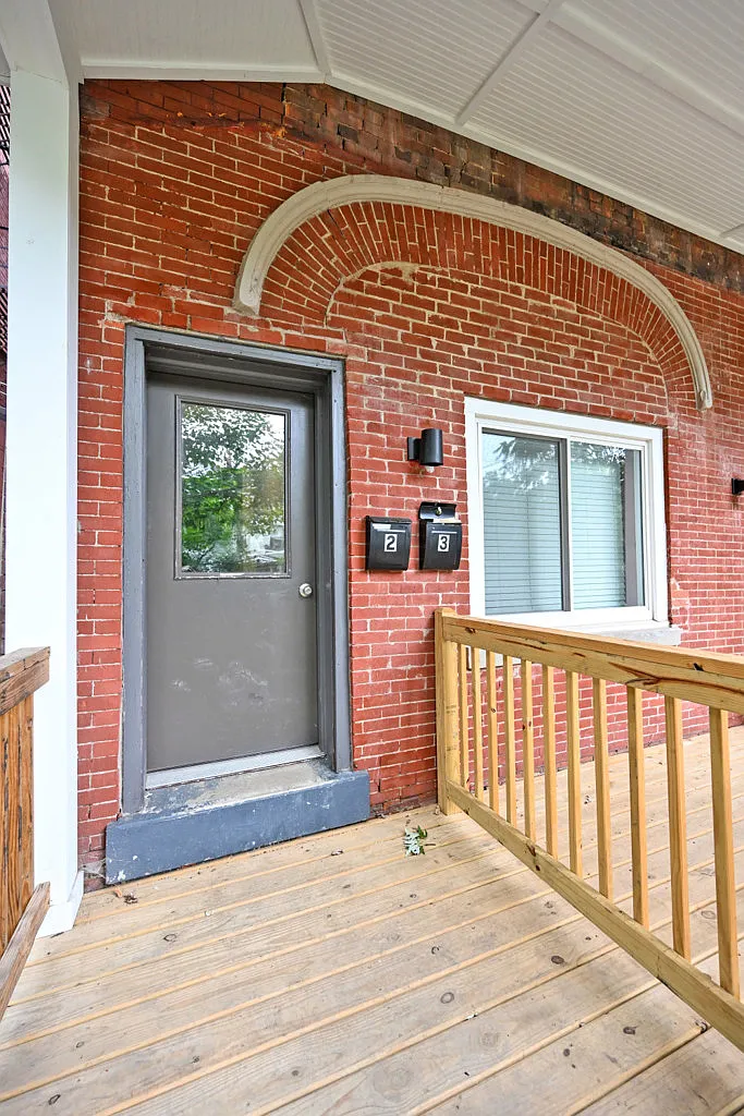 Cozy 1-Bedroom Apartment in Cincinnati's 45206 Neighborhood — Photo 2