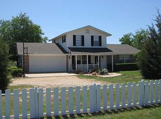 112 Gurley Ln, Eddy, TX 76524