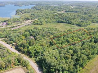 2 Holt Rd, Cushing, MN 56443