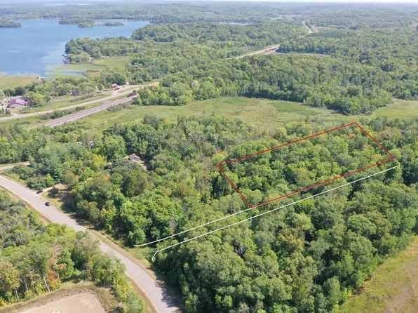 2 Holt Rd, Cushing, MN 56443