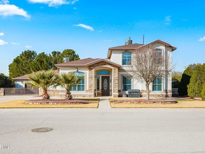 502 Estancia Clara Ln, Socorro, TX, 79927