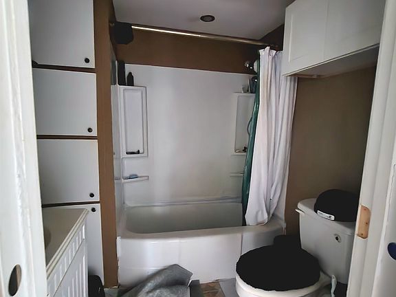 5th image of 1449 Georgia Rd