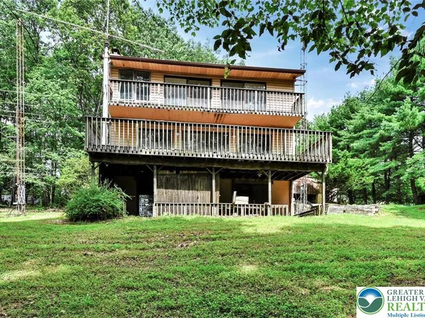 121 Longview Dr, Saylorsburg, PA 18353