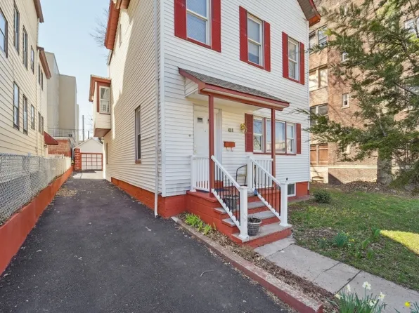 411 William St, East Orange City, NJ 07017