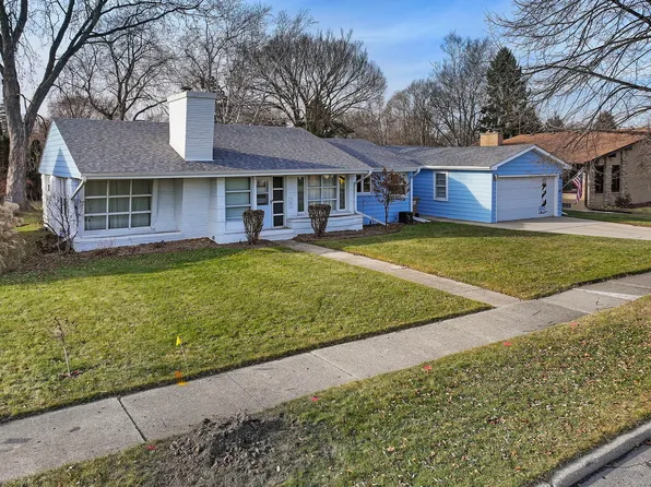 7718 3rd Ave, Kenosha, WI 53143