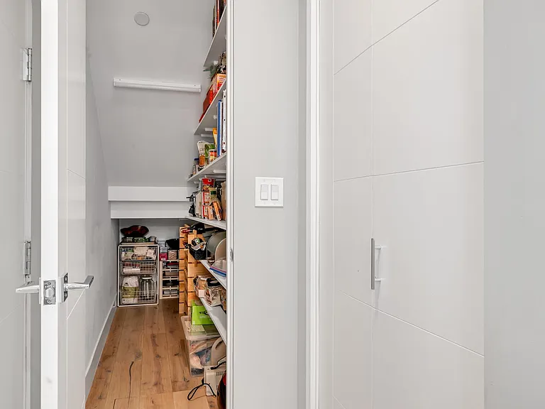 113 Seale Ave — Photo 25