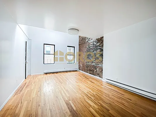 Rented by City Connections Realty | media 23