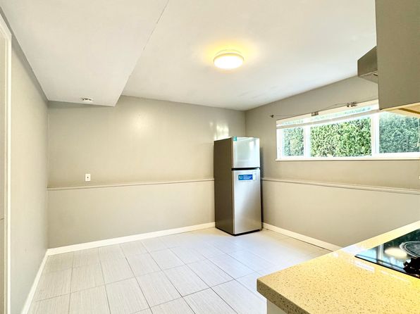 2 bedroom rental in Burnaby — photo 2