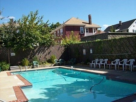 2nd image of 55 Colborne Rd APT 2