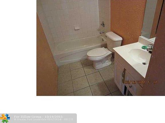 4th image of 5961 Forest Hill Blvd APT 103