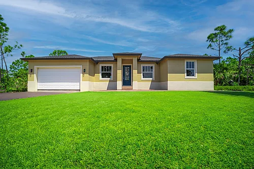 15061 Brainbridge Cir Photo 1