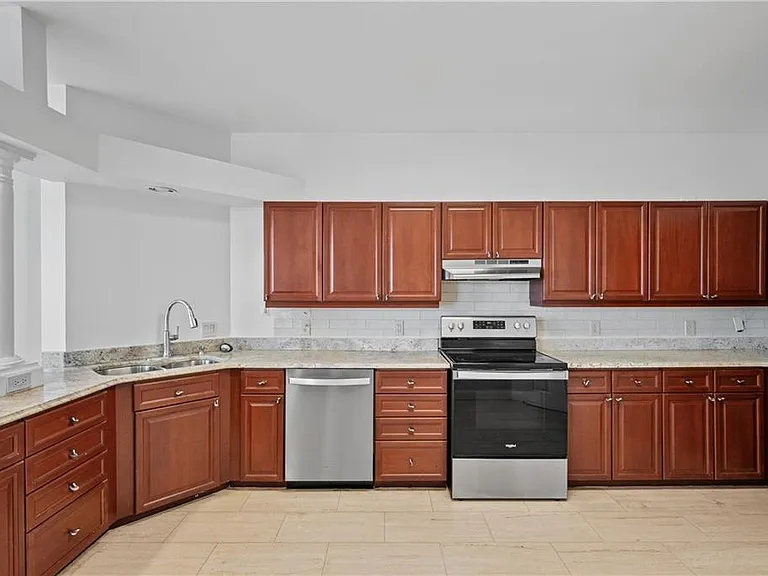 3334 Peachtree Rd NE #1902 — Photo 18