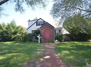 205 King St, North Bellmore, NY 11710