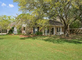 451 Brenda Dr, Denham Springs, LA 70726