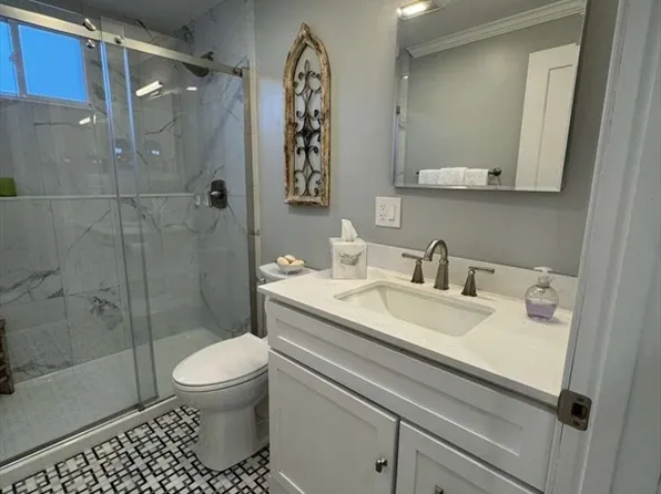 20 Beacon Ave APT 1, Newburyport, MA 01950