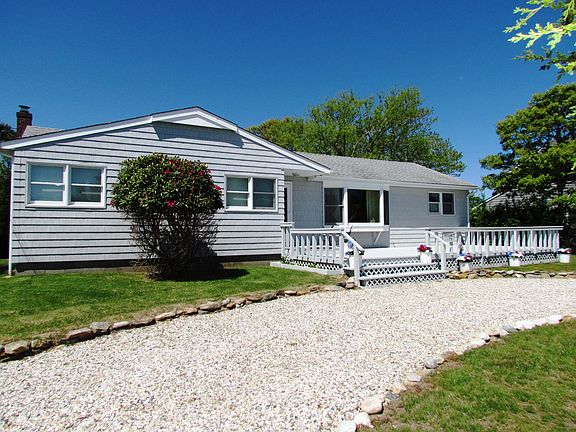 4th image of 179 W Lake Dr