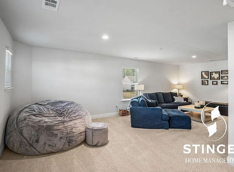 1174 Danner Dr — Photo 24