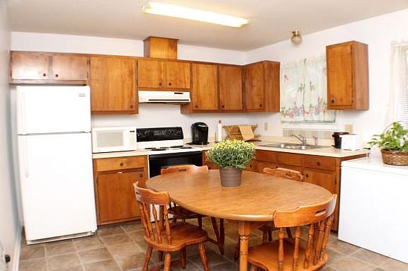 4th image of 107 Pelham Ct