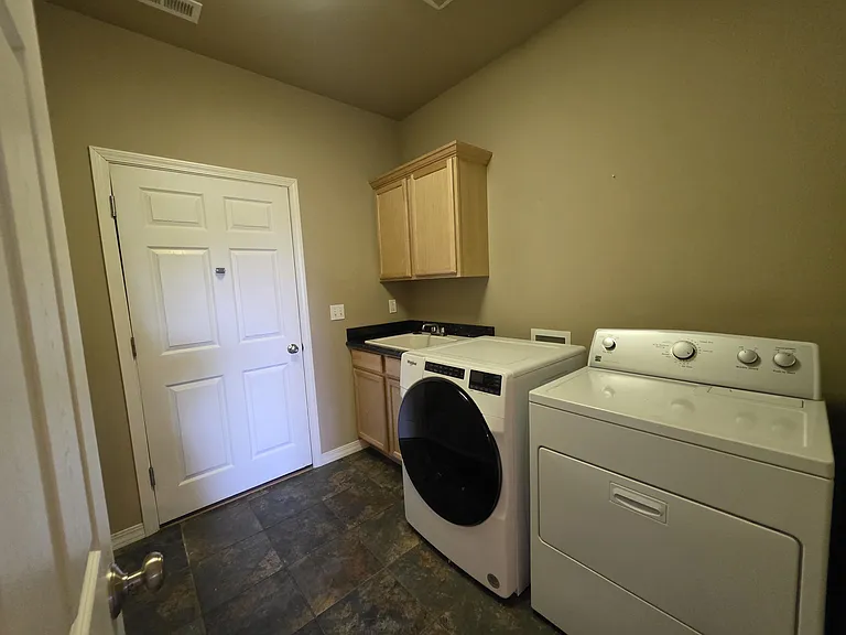 3512 Nottingham Dr — Photo 24