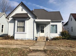 611 5th St, Monett, MO 65708