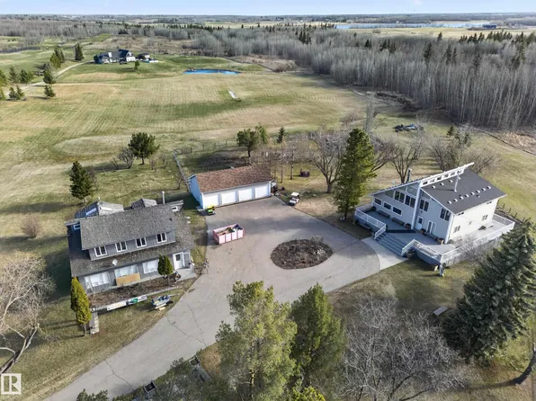22250 Township Rd #512, Strathcona County, AB T8C 1H2