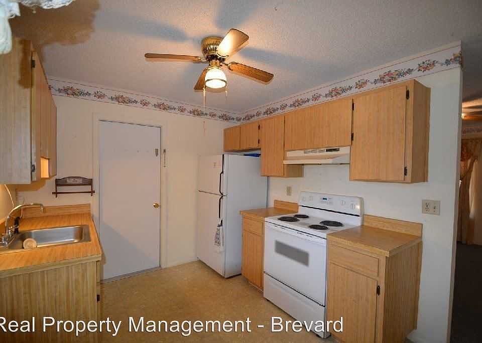 2nd image of 162 San Filippo Dr SE